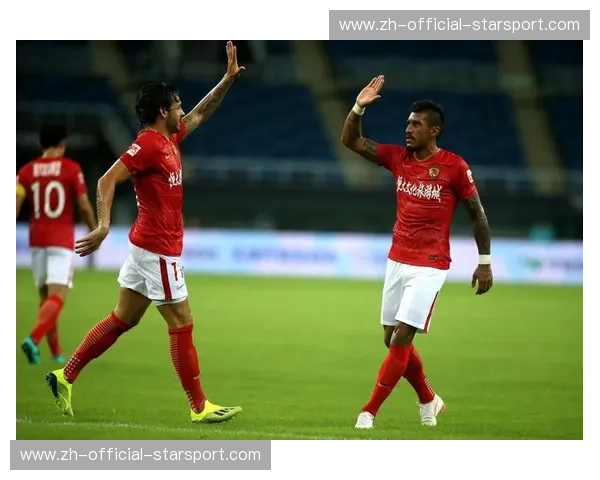 红蓝争霸的绿茵绝响：恒大与泰达，一段被岁月铭刻的中超往事